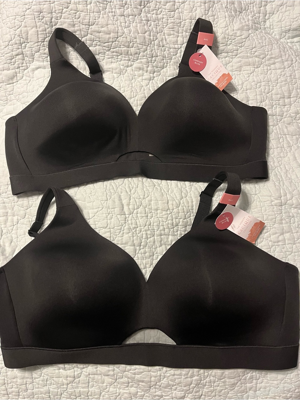 Cacique Smooth Wireless Comfort Bra in Black